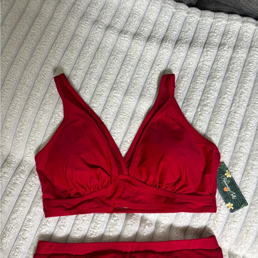 Chic Halter Red Bikini Set - Picture 9 of 14